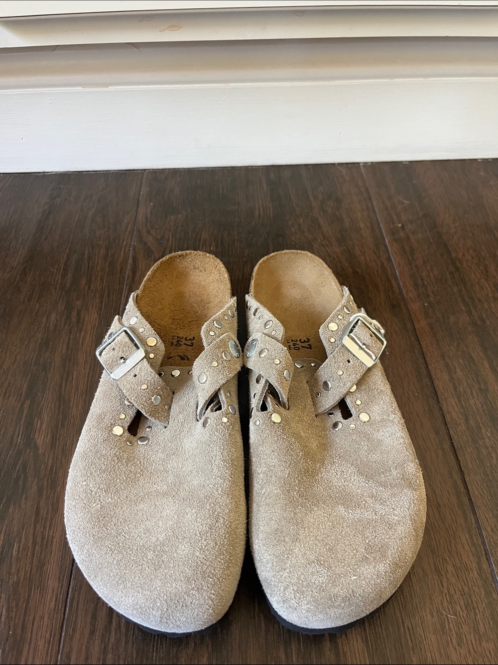 NWT BIRKENSTOCK RIVET CLOGS - Picture 4 of 8